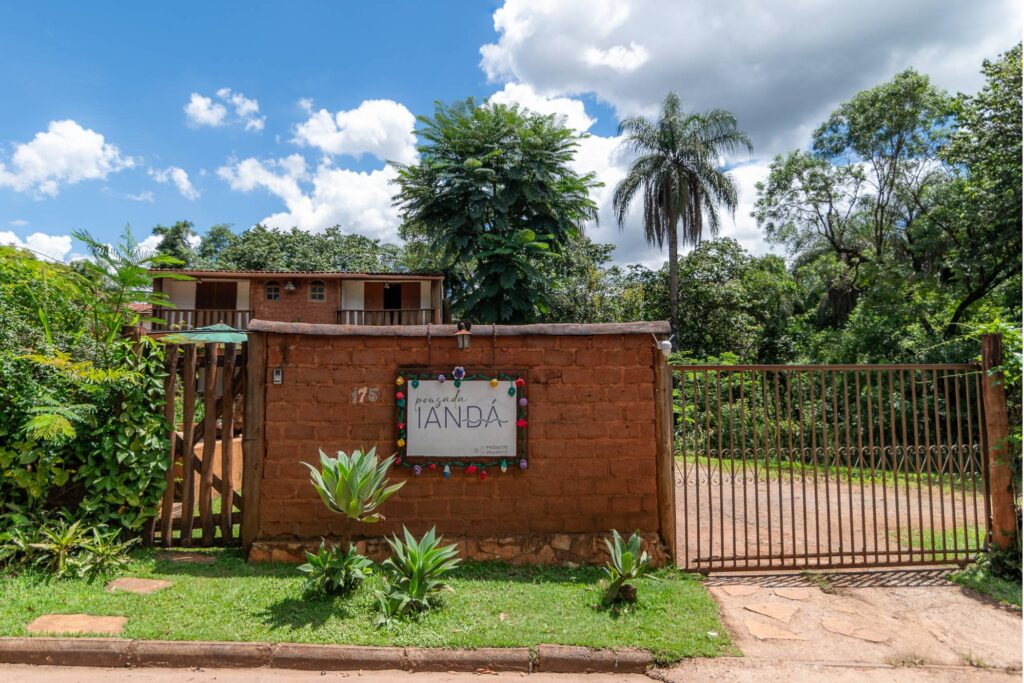 Entrada da Pousada Iandá em Brumadinho, Minhas Gerais