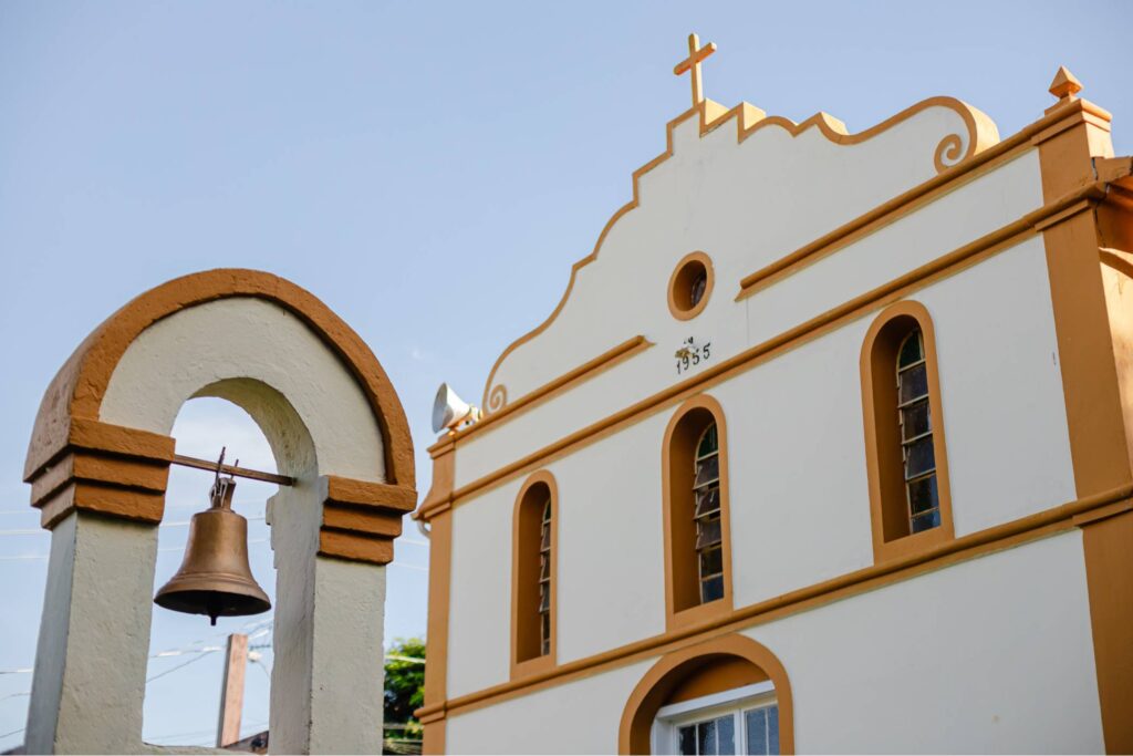 Quilombo de Marinhos - igreja histórica em Brumadinho, mg