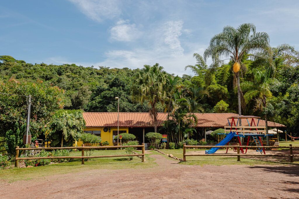 Entrada do restaurante Rancho Do Peixe em Brumadinho, MG