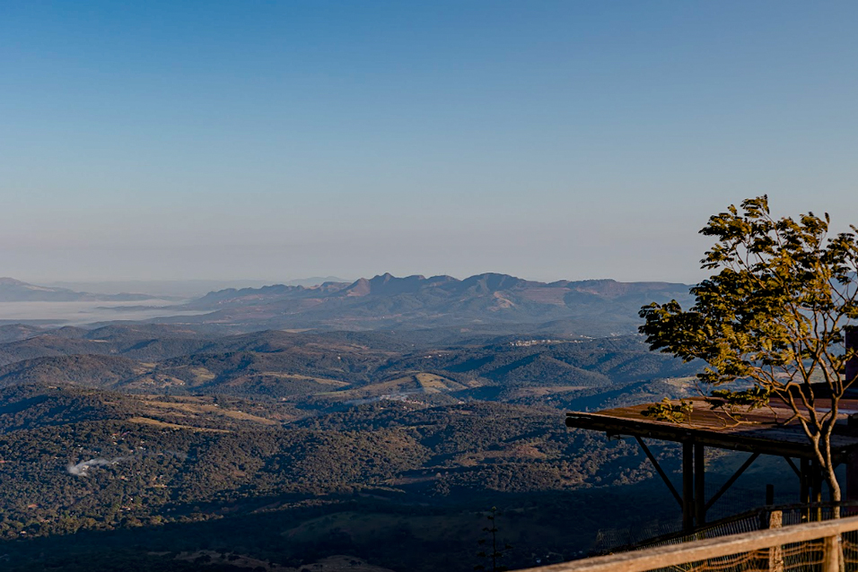 Vista das montanhas de Brumadinho, a partir de mirante