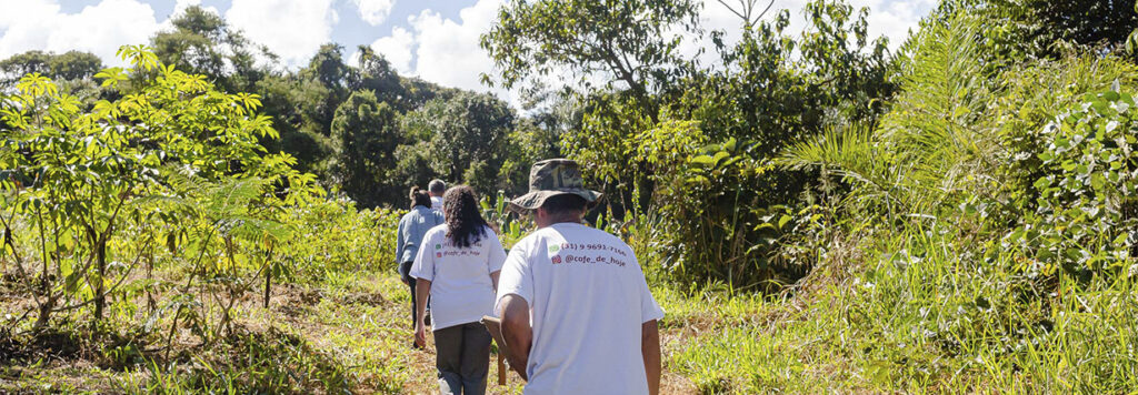 Caminhada pelo Assentamento das Pastorinhas em Brumadinho